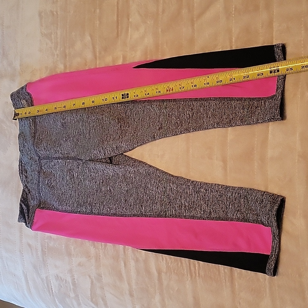 Avia crop workout pants